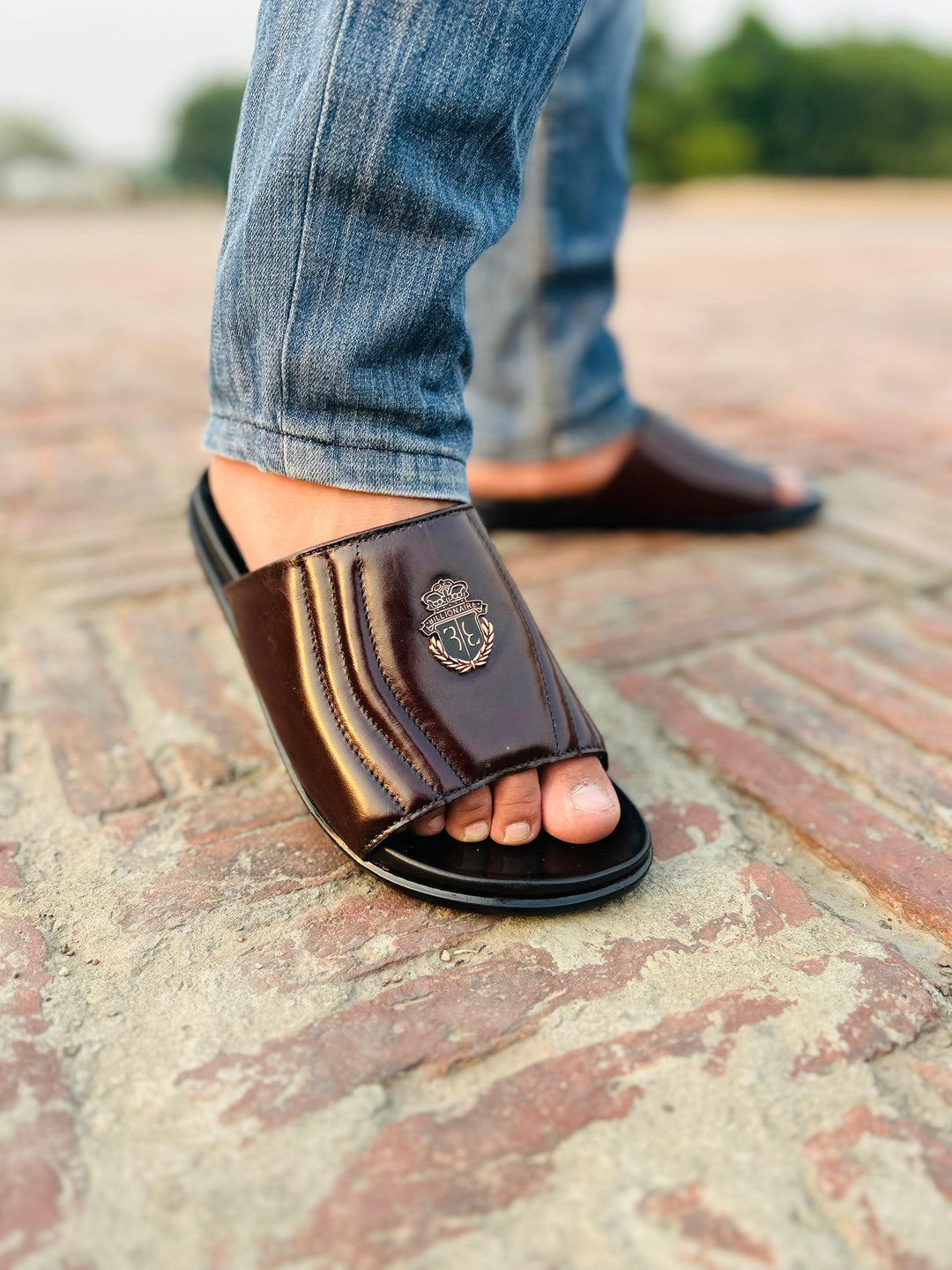 UrbanCraft – Leather Comfort Chappal - R02